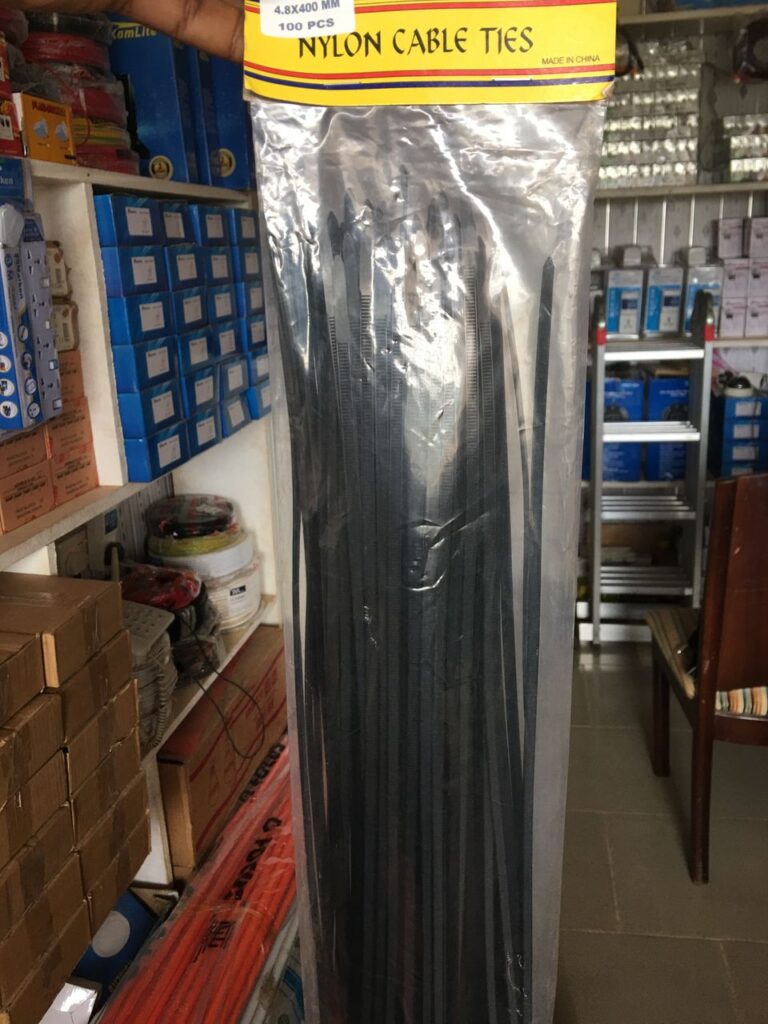 CABLE TIE 7.6*500MM