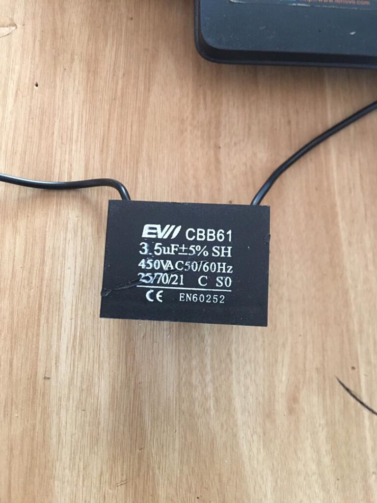 CAPACITOR BLACK 3.5