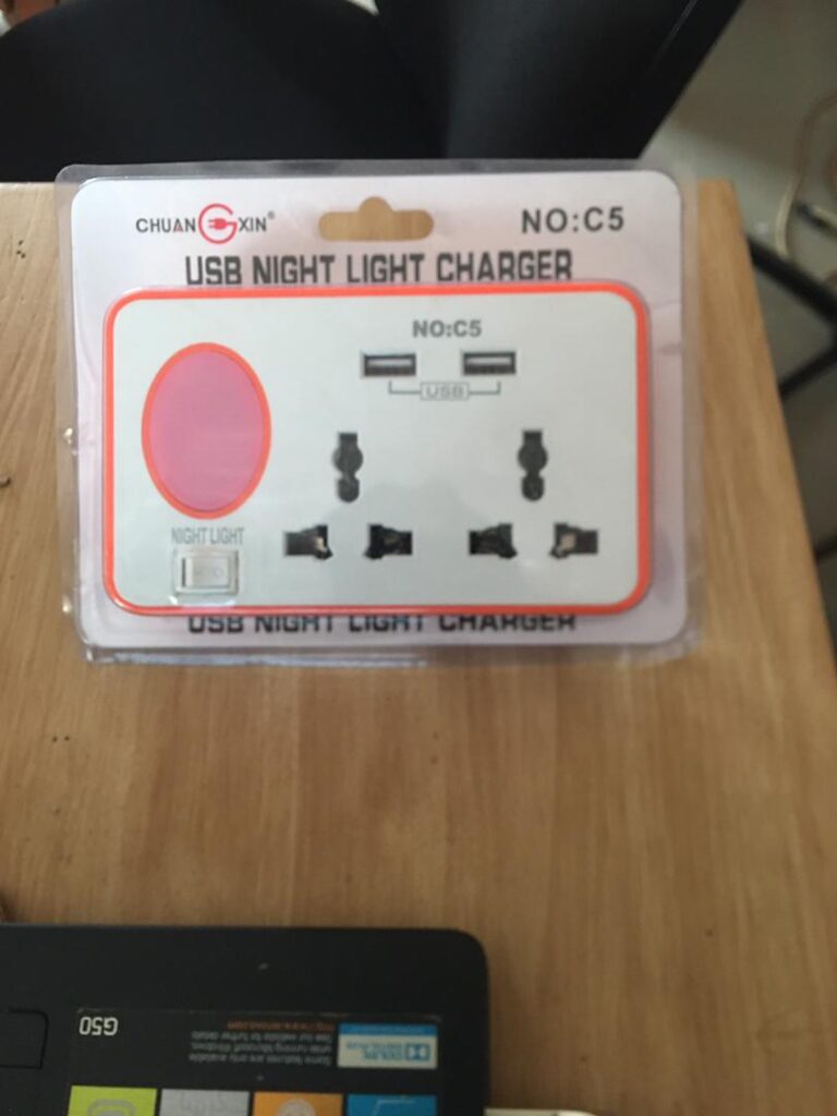 USB LIGHT MULTISOCKET