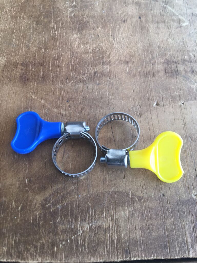 GAS HOSE CLIPS