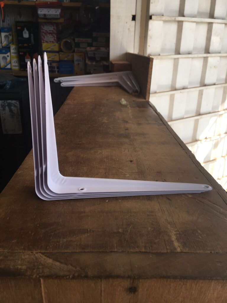 SHELF BRACKET S8-10